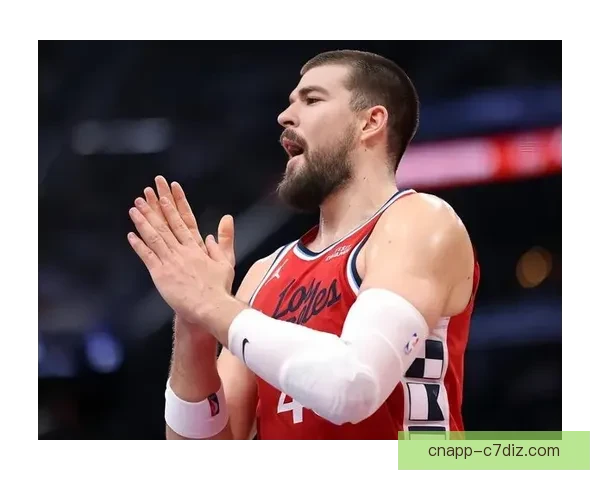 快船将帅怒斥末节判罚引爆舆论